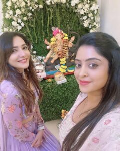 Shubhi Sharma Instagram - बुद्धि, समृद्धि और सौभाग्य के देवता विघ्नहर्ता गणपति के जन्मोत्सव गणेश चतुर्थी की हार्दिक शुभकामनाएँ।🌸💐🙏🏻
