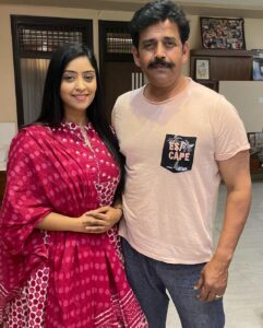 Shubhi Sharma Instagram - Happy birthday supper star  MP @ravikishann ji 🎂🎂🎂🎂🎂🎉🎉🎉🎉🎉🎉🎉🎉🎉🎉🎉🎉🎉🎉🎉🎂🎉🎂🎂