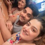 Shweta Bhattacharya Instagram – Hum sath 3 hain❤️
#family 
#wetime 
#happyus 
#pagalpanti 
#lovethem 
#goodvibes 
#morning
#sundayfunday 
#instagram 
#instagood 
#instadaily