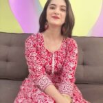 Shweta Bhattacharya Instagram - With the biggest hit out this Puja, it’s time to take the #sunrisedashabhuja dance challenge. Create a reel with #sunrisedashabhuja AR filter (https://www.instagram.com/ar/1056241418739062) on FB/Insta and share from your handle. Don’t forget to tag @sunrisepure 2 best performers will get a chance to enjoy ‘Coffee with Abir Chatterjee’.. For those who don’t enjoy dancing, you can also participate by commenting 2 lines from Sunrise Dashabhuja Puja Song in the comments section of the music video in Sunrise Pure YouTube Channel. What are you waiting for? Get reeling! #Sunrise #sunrisepure #sunrisedashabhuja #ghoreghoredurga #arfilter #pujoarfilter #picturefilter #lookpujoready #instagramfilters #durgapujospecial #hookstepchallenge