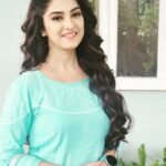 Shweta Bhattacharya Instagram - Yes,I’m smiling because god is always teaching me to be strong 👍🏻 #stronger #mylife #smiling #instagram #instagood #instadaily