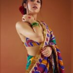 Shweta Tripathi Instagram - सारी में प्यारी✨ Wearing @toraniofficial @quirksmithjewelry 📸 @kopp_foto Styled by @purplerhapsody Beauty & mane @krisann.figueiredo.mua Style team @monica_nim