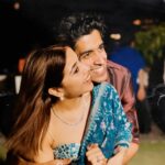 Shweta Tripathi Instagram - Aisi rahi hamari Diwali 🪔💫 Wishing you love, peace and light to make you happy, glowy and bright 🤗💛✨