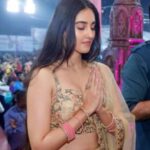 Simrat Kaur Instagram - Blessed ❤️🙏🏻🧿Thankful 📸 @by.manish 👗 @archanakochharofficial Mumbai, Maharashtra