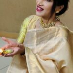 Smita Gondkar Instagram – Didi aap hamesha khush raho 😊😍🥰🥰

Mahadev hamare Didi ki raksha karna

Didi aap hamesha aage badhte rahiye 😊😍😍

My cuteee lovely Didi 😘❤️❤️ @smita.gondkar 😘

#smitagondkar #actress #marathiactress