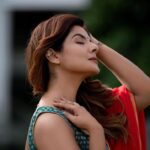Smrity Sinha Instagram - Credits: Photographer @zingaderanjan Edited by @dedhiabrijesh Make up by @amigo_makeup Outfit by - @kleider.india Styled by - @ms_tanaya @_shambhaviiiiiiiiii_ Amanora Park Town