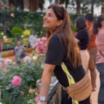 Smrity Sinha Instagram – Happiness held is the seed; happiness shared is the Flower 🌸 🥰
 

#instagood #smritysinha #travel #singapore #holiday #gardensbythebay #trending Garden By The Bay singapore
