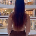 Somi Khan Instagram - Woh ladka hai kaha 🔎😜 ————————————————— Outfit @fashionstruc ✨ Dubai Mall , Dubai