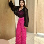 Somi Khan Instagram - To love oneself is the beginning of a life-long romance 💘 ——————————————————— Outfit @fashionstruc