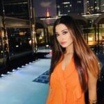 Somi Khan Instagram - 🧡🍁🧶 ————————————————— Outfit @fashionstruc Armani Hotel, Burj Khalifa, Dubai