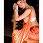 Soniya Bansal Instagram - Life is like riding a bicycle. To keep your balance, you must keep moving. #travelphotography #fashionstyle #mumbai #soniyabansal #actress #model #fashion #instagram #internationalmodel #actress #soniyabansa #lifestyle