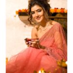 Soniya Bansal Instagram - Wishing you and your family a very happy diwali 🪔 Hope this diwali brings you every joy and blessings 🎉 #travelphotography #fashionstyle #mumbai #soniyabansal #actress #model #fashion #instagram #internationalmodel #actress #soniyabansa #lifestyle #diwali Mumbai, Maharashtra