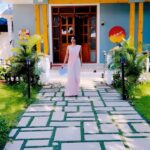 Soniya Bansal Instagram - "Love has nothing to do with what you are expecting to get- only with what you are expecting to give which is evervthing. You never lose by loving. You always lose by holding back.