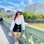 Soniya Bansal Instagram - "Be yourself, everyone else is already taken." "It is never too late to be what you might have been.' London, United Kingdom
