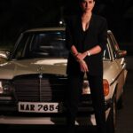 Sonnalli Seygall Instagram - Stole the husband’s suit & car for awards last night 😎 @htcity @ottplayapp Photographs : @mustafa.lightwalla #awardsnight #redcarpet #carstagram #vintagecars #mercedesclassic #classiccars #retroaesthetic
