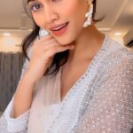 Spandana Palli Instagram - One more🌷💃🏼. Wearing 💕 @resonatedeattire