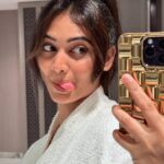 Spandana Palli Instagram - You 🌷want to show them all of your flaws because they make you who you are.♥️ Bangalore, India