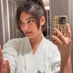 Spandana Palli Instagram - You 🌷want to show them all of your flaws because they make you who you are.♥️ Bangalore, India