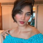 Spandana Palli Instagram - The happiness of life 💐is made up of minute fractions ♥️the little, soon forgotten 💃🏼charities of a kiss or a smile,😘a kind look👸 or heartfelt compliment♥️ Ahmedabad, India