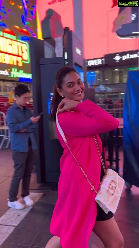 Spandana Palli Instagram - Im actually feeling good ❤️‍🔥 Times Square, New York City