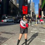 Spandana Palli Instagram - 💃🏼because it’s beautiful 🌷 Times Square, New York City