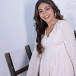 Sreejita De Instagram - Transitioning into my favourite time of the year....I’m all set for Diwali, what about you? . . Outfit @everbloomindia MUA @beautybythebeastt Jewellery @kushalsfashionjewellery @oakpinionpr . #diwali #festivevibes #indianwear #transition #transitionreels #sreejitade