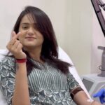 Sri Satya Instagram - GFC ( Growth factor concentrate) is a minimally invasive and most trusted dermatological procedure for hair restoration Helps to stimulate natural hair growth using a serum engineered from one’s own blood Helps with hair fall reduction and makes hair thicker and fuller in volume Safe and result driven procedure that one can definitely trust Visit @kalpsnh today! ❤️ Kalp Skin And Hair