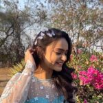 Sri Satya Instagram - 🦋 . . Thank u @sanketgaonkar7 🤪🤍 and @prajath_naik 🤍. Outfit @amulyakrishnacoutureofficial 🤍 Mua @nagmakeovers Jewellery @aanvitrends