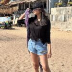 Sri Satya Instagram - Just go ahead ,let ur hair down You're gonna find yourself somewhere,somehow . .. . . Anjuna Beach,Goa