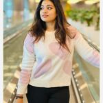 Srinisha Jayaseelan Instagram - Hello Dubai! 💜❤️😍 In love with this 💜 sweatshirt 💜❤️🧿 Dubai, United Arab Emirates