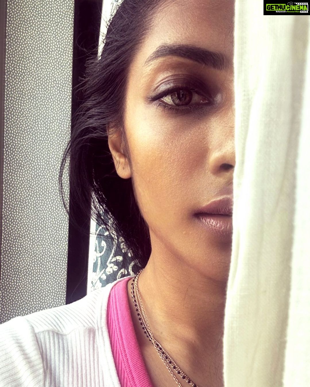 Sriya Reddy Instagram - Gethu Cinema