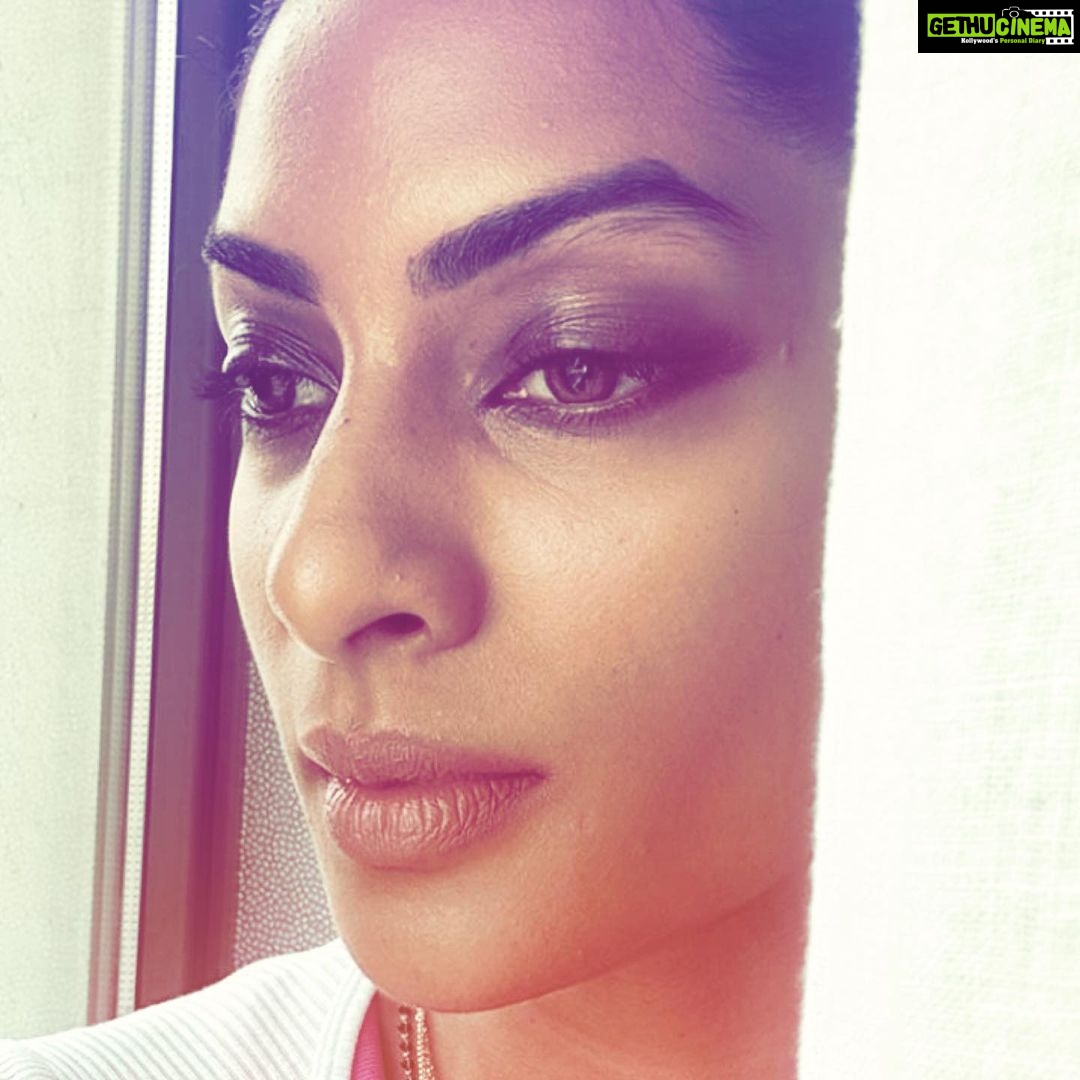 Sriya Reddy Instagram - Gethu Cinema