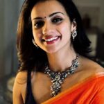 Sruthi Hariharan Instagram - I've always looked at jewellery, as a form of art and creative expression. Hence, when I see something different and exquisite, I lose my heart to it . Like this set from @citrinejewellery . Just that piece was enough to make me feel a little extra zhuzhed up :) Thank you @shashwatichandrashekar for making sure I wear it ♥️