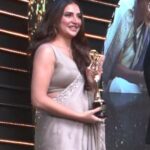 Subhashree Ganguly Instagram - Delighted to receive the best actress OTT at the @tv9_bangla Ghawrer Bioscope Awards for #indubalabhaaterhotel . Thank you to my entire team of #indubalabhaaterhotel My @hoichoi.tv team. To everyone ❤️ @iammony @shrikantmohta @svfmusic @bhattacharyadebaloy @kallollahiri