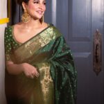 Subhashree Ganguly Instagram - Nothing can dim the light that shines from within 💚 . . . . . . Saree @simaaya_fashions Blouse @shradhasbong Earring @shradhasbong Stylist duo @sizaa92 @thankgod_itsfashion Assisted by @isuvosri13 Mua @makeupartist.sourab Hair @sarmistha1992 📸 @tales_by_suvyn . . #instagood #instagram #instafashion #instastyle #green #saree #sareelove #fashionista #love #peace #explore