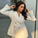 Subhashree Ganguly Instagram - Happy Sunday ❤️🫰🏻 @sizaa92 @thankgod_itsfashion @isuvosri13 Earring @style_addict_jewellery MUA @shally.mk_up Hair @indughosh__official is