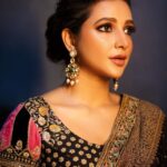 Subhashree Ganguly Instagram - Grace always conquers..❤️ . . . . . . Outfit @shradhasbong Accessories @chicvibypoonam Stylist duo @sizaa92 @thankgod_itsfashion Assisted by @isuvosri13 Mua @makeupartist.sourab Hair @sarmistha1992 📸 @abhinaskarphotography . . #instagram #instagood #instadaily #instalike #mood #love #peace #ethnicwear #indubalabhaterhotel #hoichoi #ootd #explore #explorepage