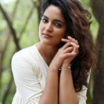 Sukrutha Wagle Instagram - Subtle art of Self Love ❤️ Lovely click by @idle_works . . #sukruthawagle #sukrutha #sukrutha_wagle Bangalore, India
