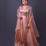 Suma Kanakala Instagram - From the recent Peda Kapu 1 Pre Release event✨ Styled by @stylebyannapurna Style team @i.deekshasetti & @chandrika_kamesetti Collaboration with Outfit @prashantikumarlabel Jewellery @shopriyaaofficial Makeup @madhu_derangula Hair @koduruamarnath Photography @valmikiramuphotography #suma #sumakanakala #anchorsuma #anchorsumakanakala #pedakapu #pedakapu1prereleaseevent