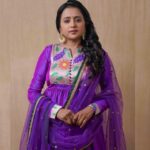 Suma Kanakala Instagram - Find beauty in little things of life 💜 Styled by @officialanahita Style team @pranathivarma.k Collaboration with Outfit @feathersbtq Jewellery @adornablesbysonalimehra Hair @malla_reddy_hairstylist Photography @valmikiramuphotography #sumakanakala #suma #anchorsuma #anchorsumakanakala #purple #friyay #fridayvibes