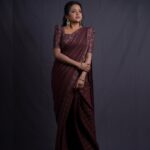 Suma Kanakala Instagram - Here’s to celebrating every moment in style 🥂🤎 Makeup, hair, nails & styling @emraanartistry Collaboration with Outfit @pari.designers_ Jewellery @aditi_collection Photography @valmikiramuphotography #sumakanakala #suma #anchorsuma #anchorsumakanakala #dressup #fasionfiesta #lifeinstyle