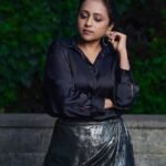 Suma Kanakala Instagram - Walking into the spotlight with grace and a whole lot of fierceness 🔥🖤 Styled by @officialanahita Style team @pranathivarma.k Collaboration with Skirt @varunchakkilam Hair @malla_reddy_hairstylist Photography @valmikiramuphotography #sumakanakala #suma #anchorsuma #anchorsumakanakala #monday