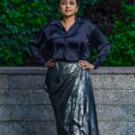 Suma Kanakala Instagram - Walking into the spotlight with grace and a whole lot of fierceness 🔥🖤 Styled by @officialanahita Style team @pranathivarma.k Collaboration with Skirt @varunchakkilam Hair @malla_reddy_hairstylist Photography @valmikiramuphotography #sumakanakala #suma #anchorsuma #anchorsumakanakala #monday