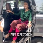 Suma Kanakala Instagram - Wife Expectations Vs Husband Reactions 😕 #sumakanakala #suma #anchorsuma #anchorsumakanakala #sumarajeevkanakala #sumarajeev #wifeandhusband #funnyreels