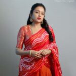 Suma Kanakala Instagram - ❤️ Styled by @shravyavarma Assisted by @ushacherukuri_ Collaboration with Outfit @deepthiganeshlabel Jewellery @treasureboxoriginals Makeup @madhu_derangula Hair @malla_reddy_hairstylist Photography @swipeupproductions #sumakanakala #anchorsuma #suma #anchorsumakanakala #saturday