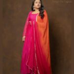 Suma Kanakala Instagram - 💖 Styled by @shravyavarma Assisted by @ushacherukuri_ Collaboration with Outfit @diva_designer_studio_ Jewellery @treasureboxoriginals Hair @malla_reddy_hairstylist Photography @_anupphotography #sumakanakala #suma #anchorsuma #anchorsumakanakala #ootd #throwback