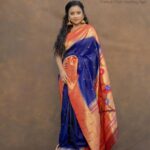 Suma Kanakala Instagram - Have a colourful week! 🦜 Collaboration with Outfit @nakshatradesignstudio Jewellery @emmadi_silver_jewellery_hyd Makeup & Hair @emraanartistry Photography @_anupphotography #sumakanakala #suma #anchorsumakanakala #anchorsuma #mondayblues #monday #saree