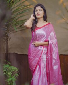 Suruchi Adarkar Instagram - 🌸
.
.
.
.
.
.
.
.
#gratitude
#blessed