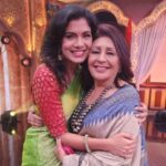 Suruchi Adarkar Instagram - सर्वप्रथम “बाईपण भारी देवा” या सुंदर कलाकृतीचा मला भाग होता आलं ह्यासाठी @kedarshindems sir आणि @officialjiostudios @saneness_ sir यांचे खूप आभार… सातत्याने चांगलं काहीतरी करण्याचा प्रयत्न प्रत्येक कलाकार करत असतोचं पण तो करत असताना जेव्हा एखाद्या मोठ्या कलाकाराची साथ मिळते तेव्हा ती कला काही वेगळीचं बहरते, इथे तर मला १ नाही तब्बल ६ गुणी कलाकरांबरोबर काम करण्याचा मान मिळाला याचा आनंद कायमसाठी पुरेल. ह्या सिनेमाच्या dialoguesनी काम करत असतानाचं आमच्या मनात घर केलं होतं जे आज तुमच्या मनात होताना आम्ही पाहतोय आणि तुम्हा प्रेक्षकांची मायेची थाप ही अनुभवतोय.. जी सिनेमासाठी आणि त्या सिनेमा मधल्या प्रत्येकासाठी फार महत्वाची असते म्हणूनचं तुम्ही या सिनेमावर जो प्रेमाचा वर्षाव केलात त्या बद्दल आम्ही कायमचं तुमचे ऋणी राहू.असेच आशीर्वाद मायबाप प्रेक्षक तुमचे कायम पाठीशी रहुद्या🙏🧿♾️🪷 @rohinihattangadi @vandanagupteofficial @sukanyamoneofficial @suchitrabandekar @shilpanavalkar @deepaparabchaudhariofficial . . . . #gratitude #baipanbharideva #godsfavchild