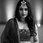 Swastika Dutta Instagram - 🖤 #throw🔙